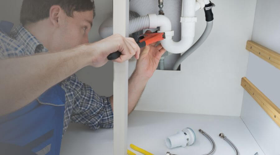 Professional clogged toilet repair in Princeville, HI